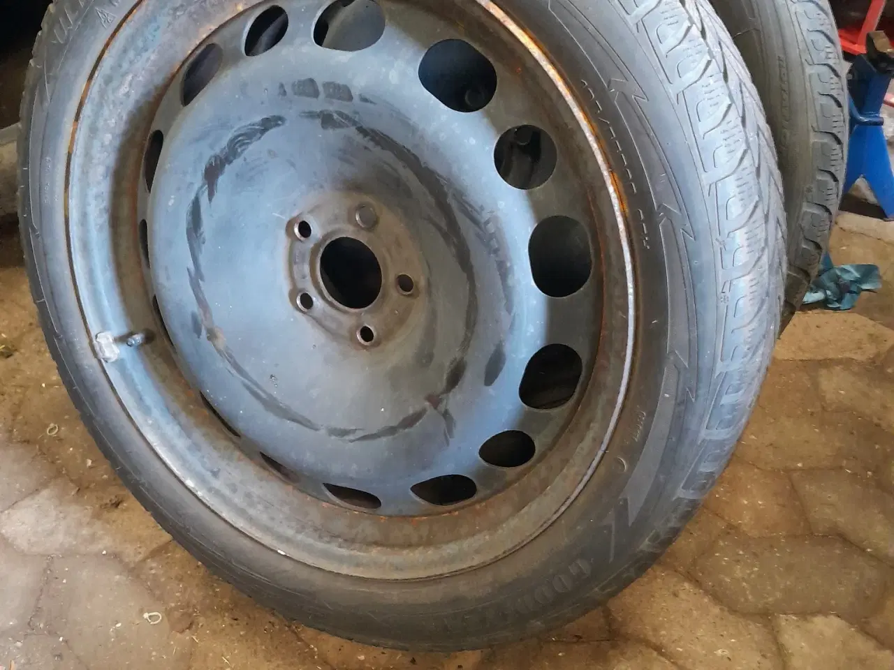 Billede 1 - 20" Renault stålfælge Goodyear vinterdæk
