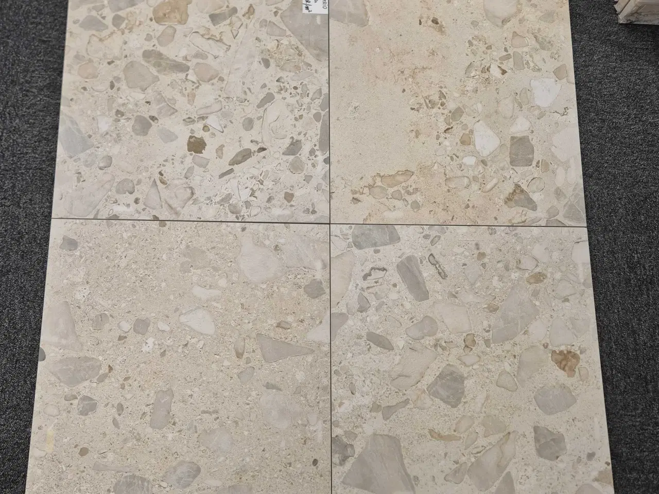 Billede 4 - Fliser til gulv og væg 