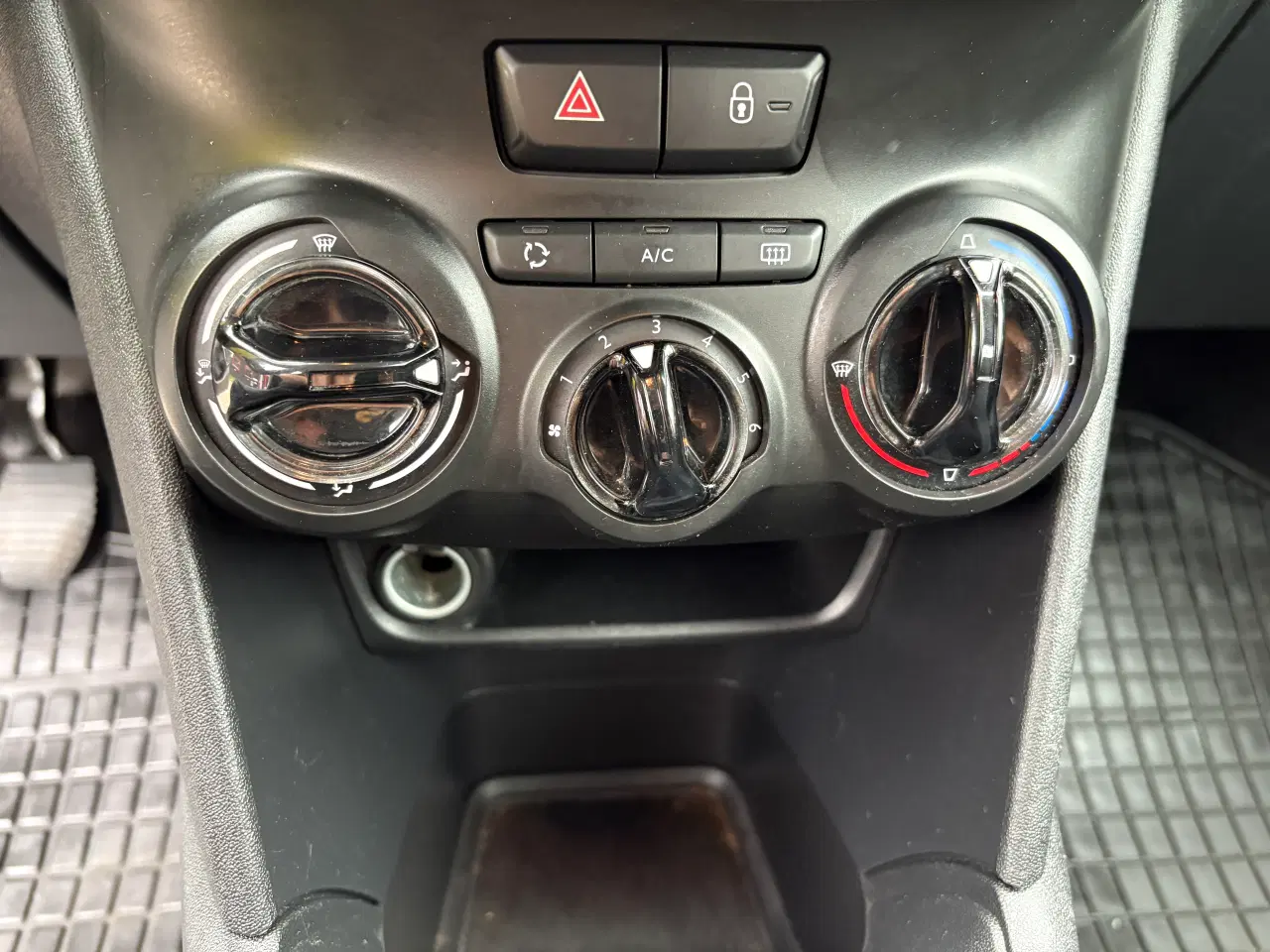 Billede 13 - Peugeot 208 1,0 Access benzin 5 dørs