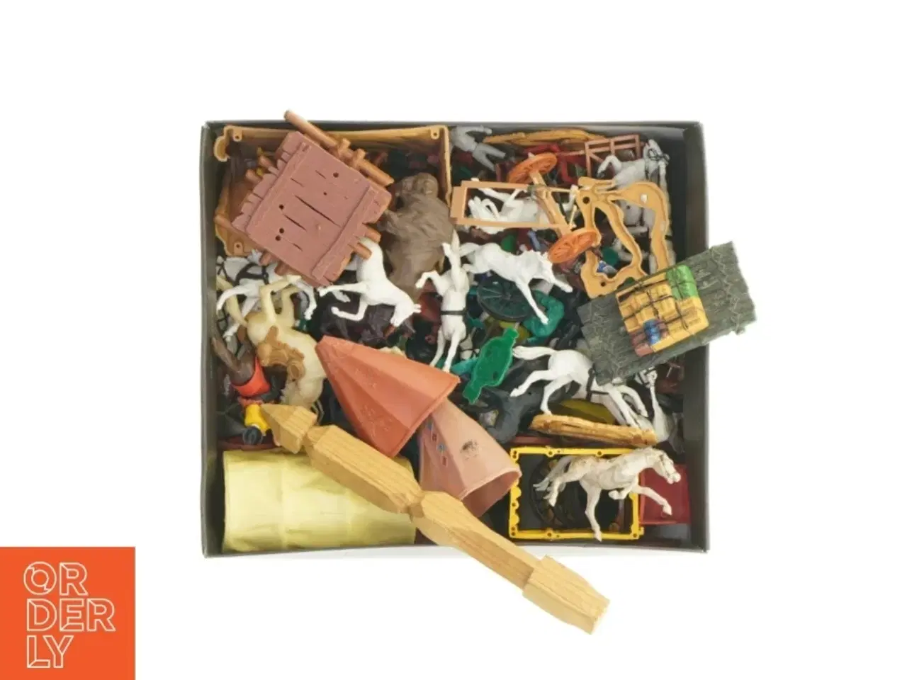 Billede 1 - Kasse med cowboy og indianere figurer (str. 30 x 26,5 cm)