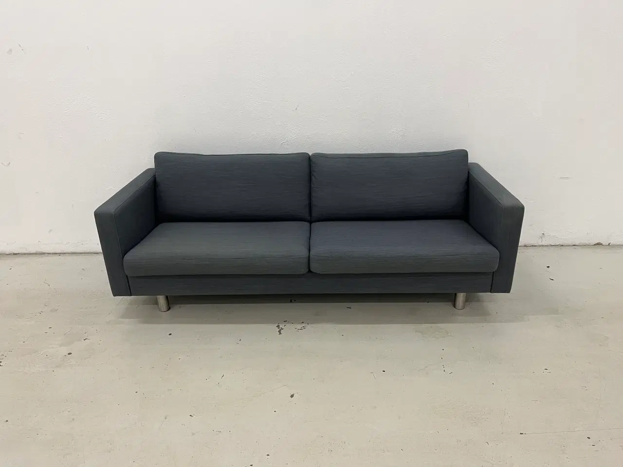 Billede 1 - Mogens Hansen MH321 3 Pers.Sofa i blå/sort stof.