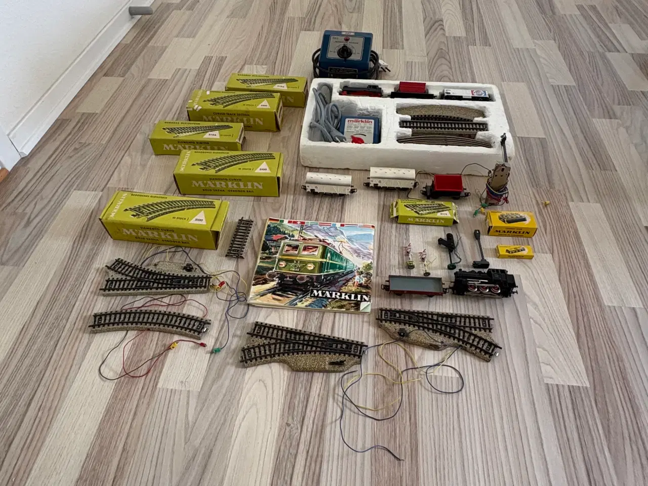 Billede 2 - Märklin tog og tilbehør. 