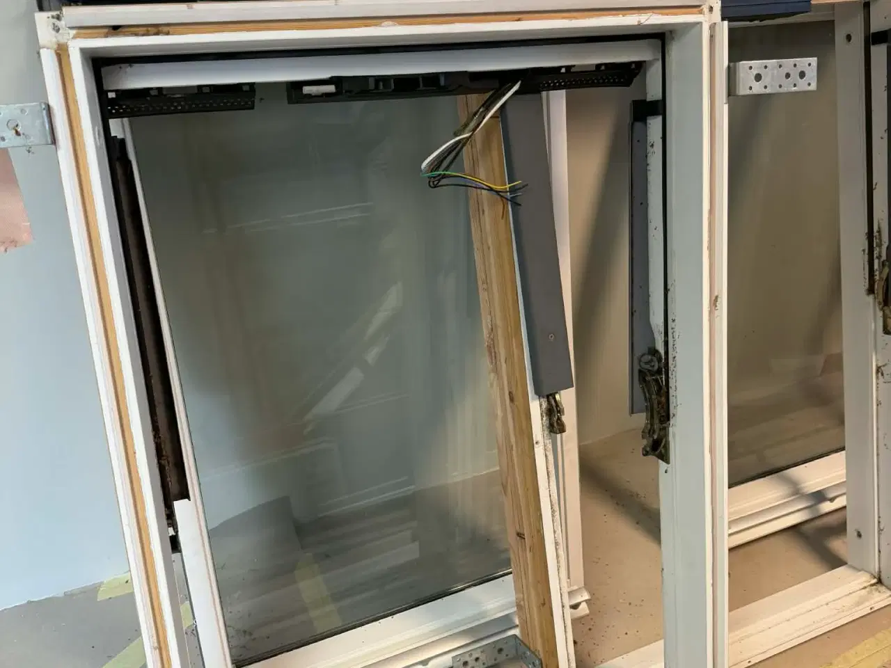 Billede 1 - 2 stk VELUX ovenlys vinduer med motor