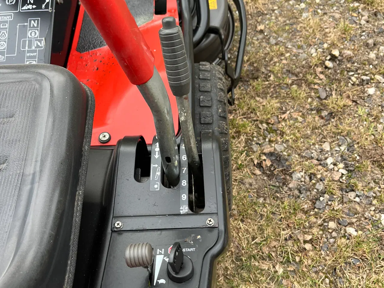 Billede 4 - Jonsered rider