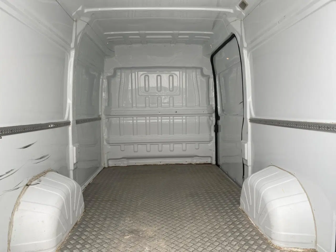 Billede 6 - Fiat Ducato 30 2,3 MJT 140 Kassevogn L2H2 Pro