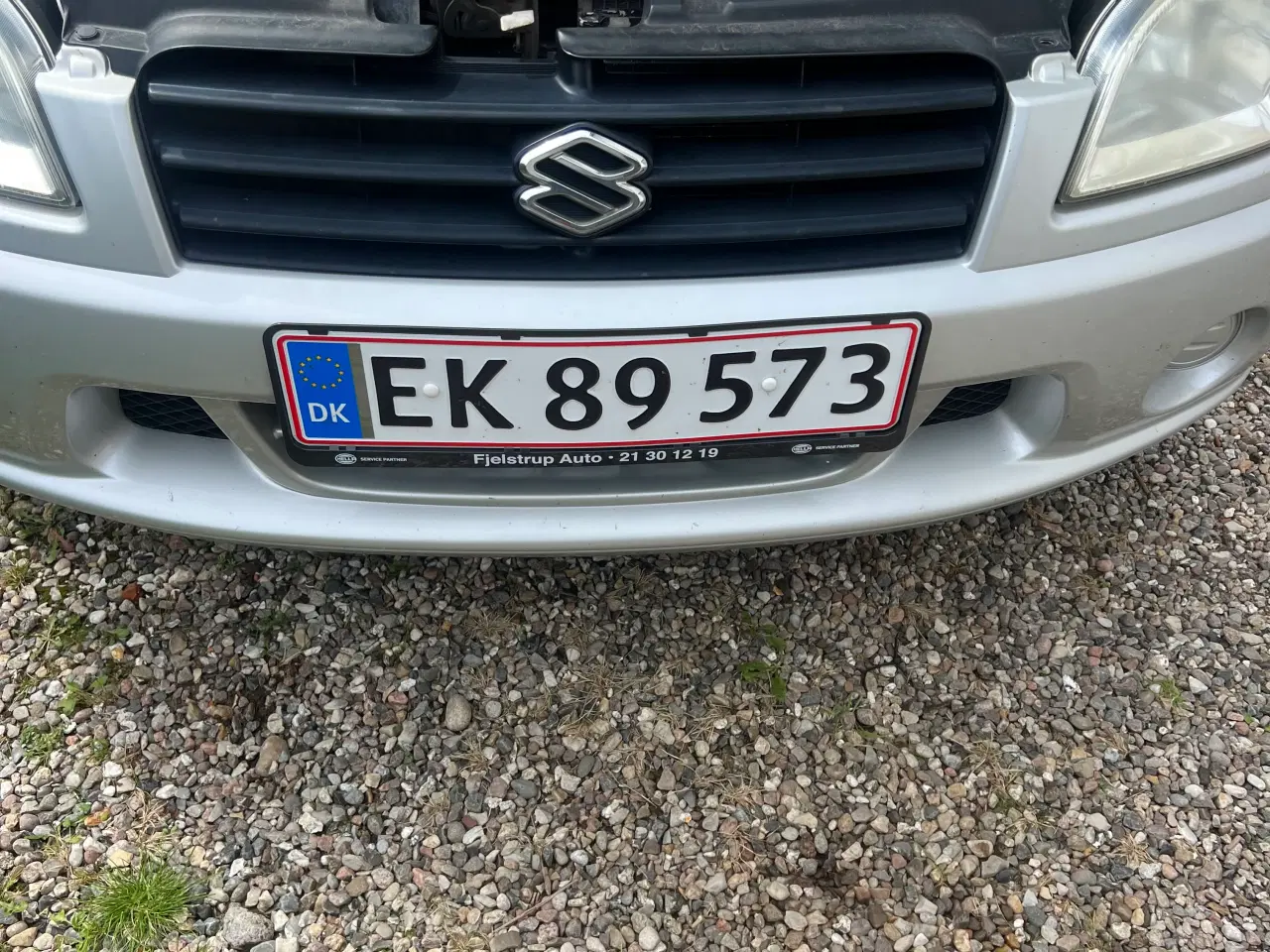 Billede 2 - Næsten nysynet bil sælges