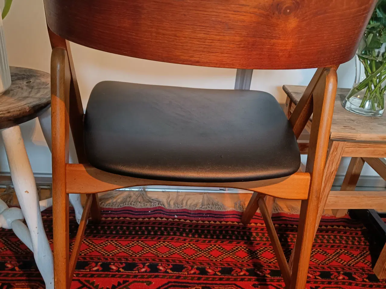 Billede 2 - Spisebordsstol Model 71 af Henning Kjærnulff 