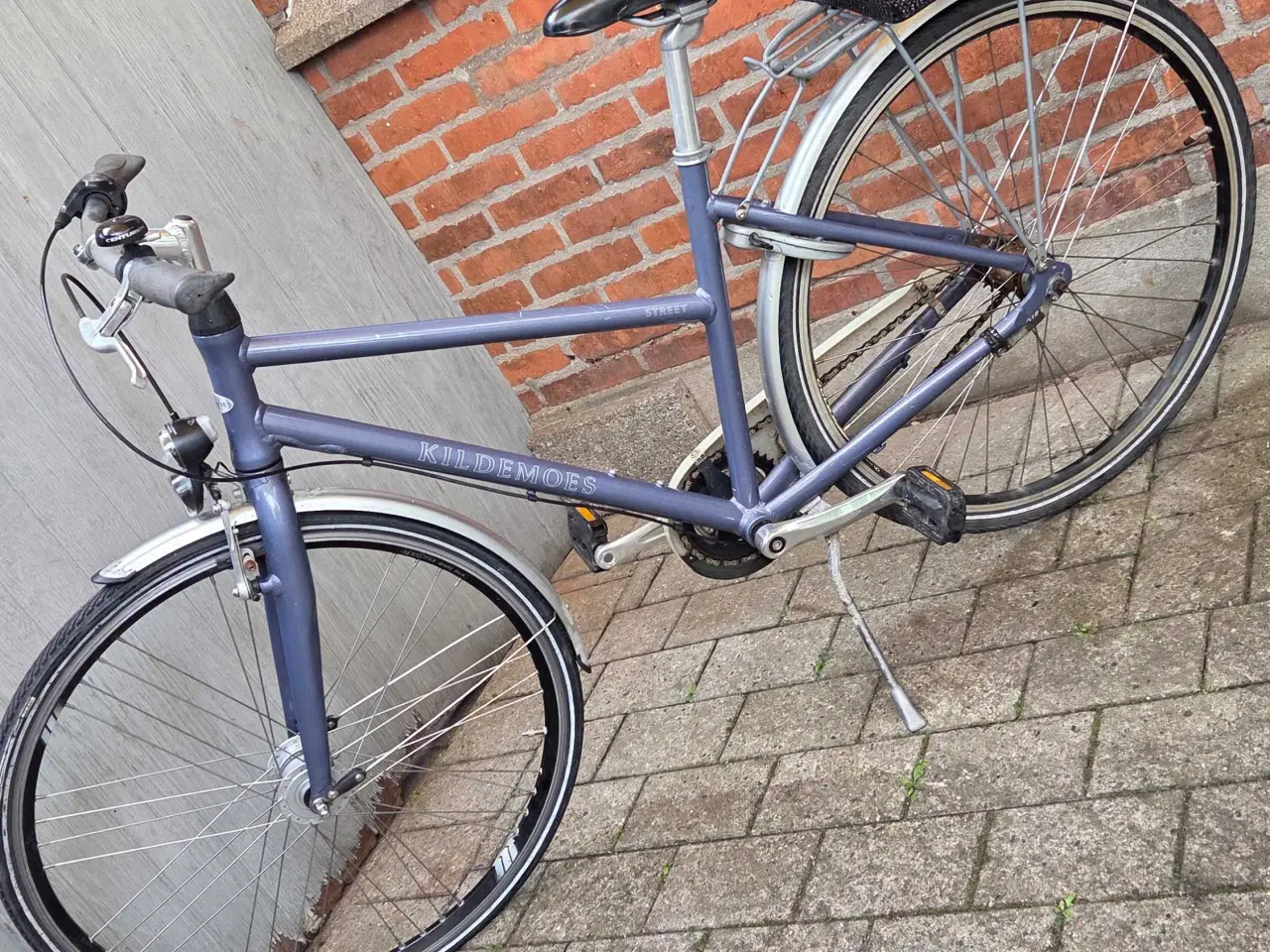 Billede 2 - KILDEMOES 28"  Høj 48 cm 2 gear  Lys  Løs 1 nøgler