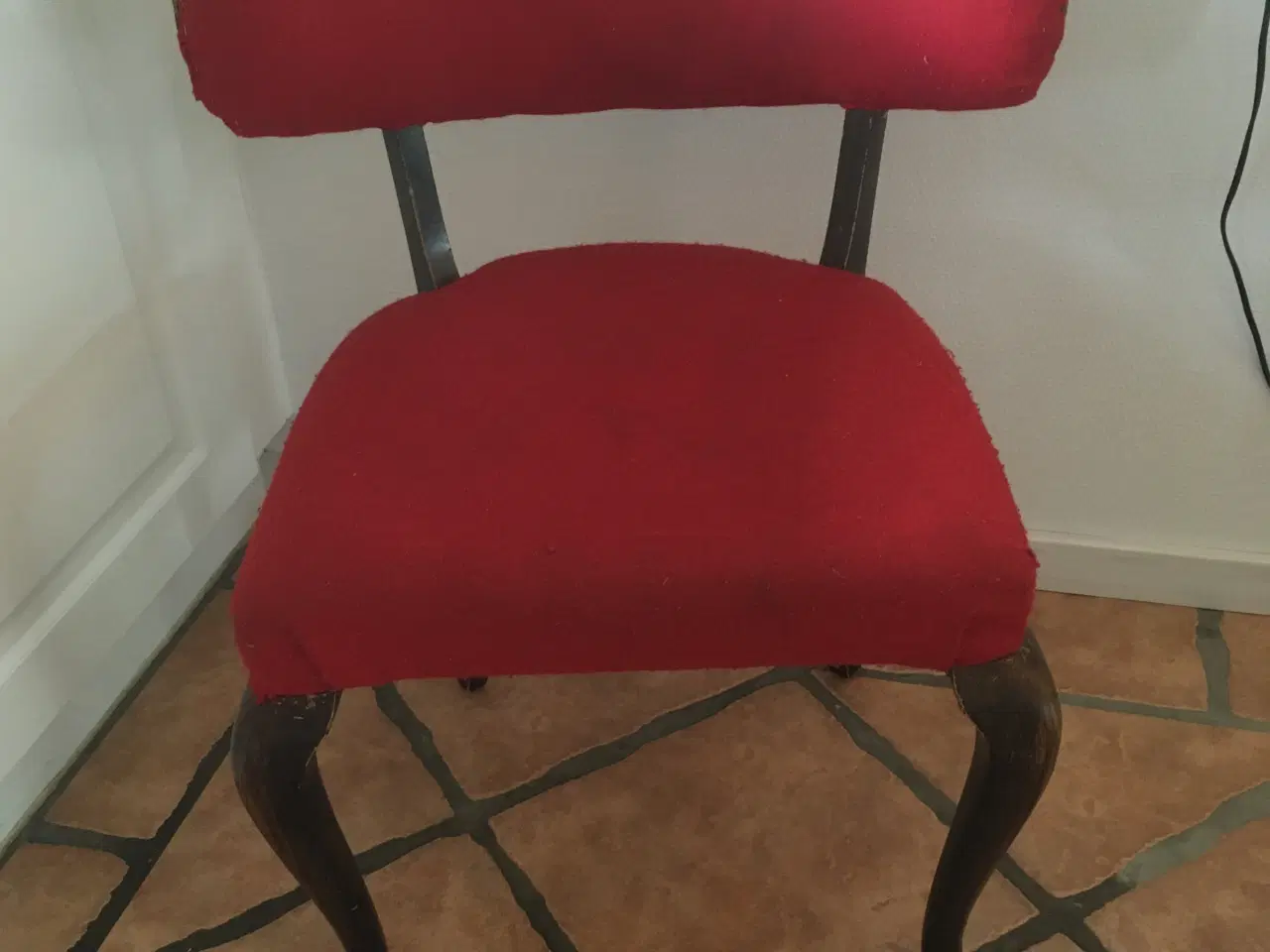 Billede 1 - Rød stol