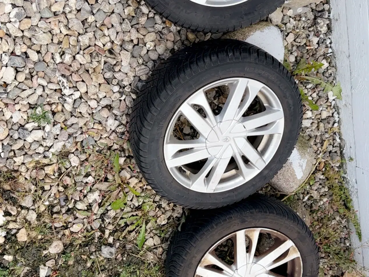 Billede 1 - Org. Toyota fælge med 2rimlige god dæk