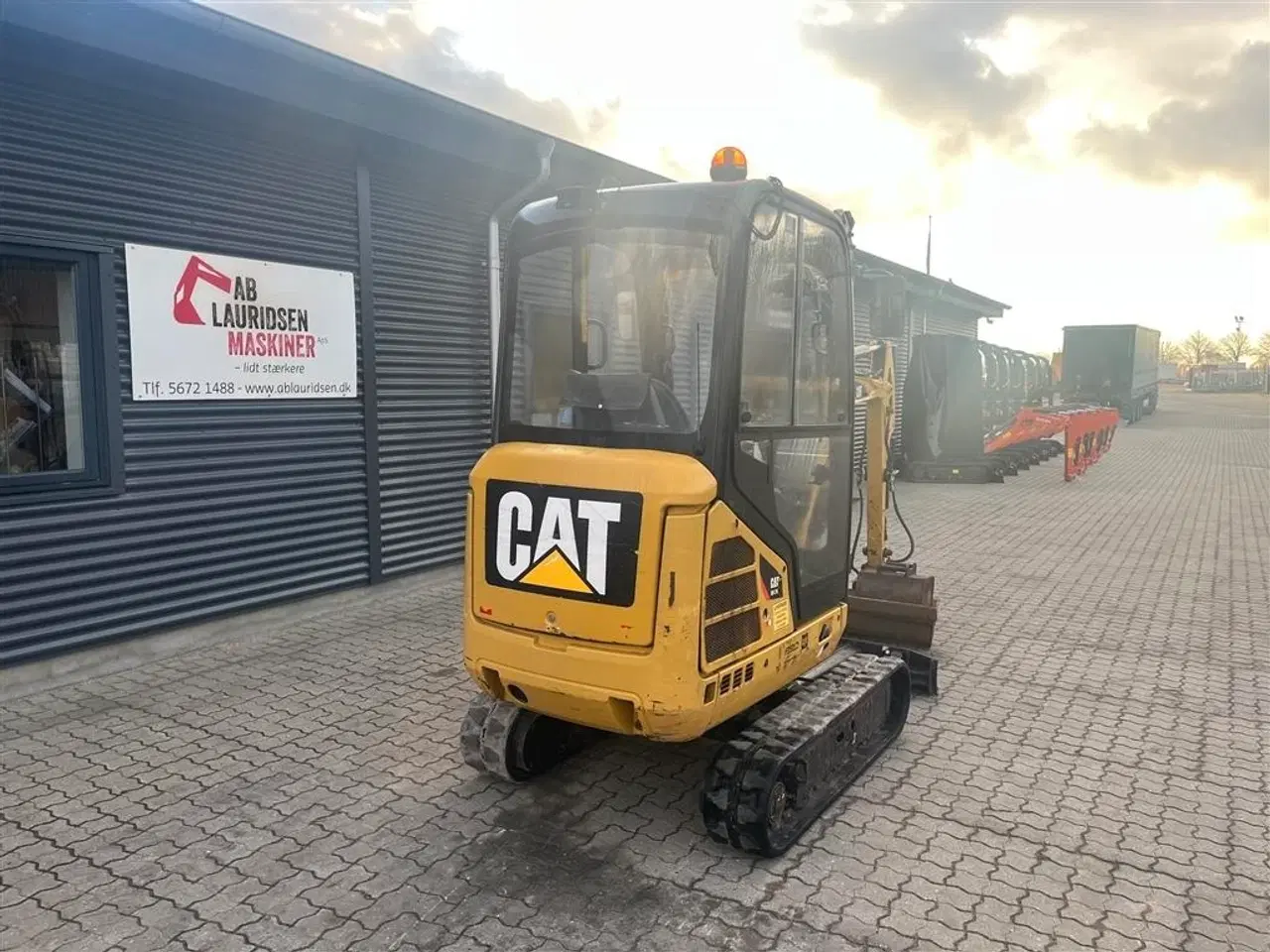 Billede 13 - CAT 301.7D Tiltman med hydraulisk skovskifte