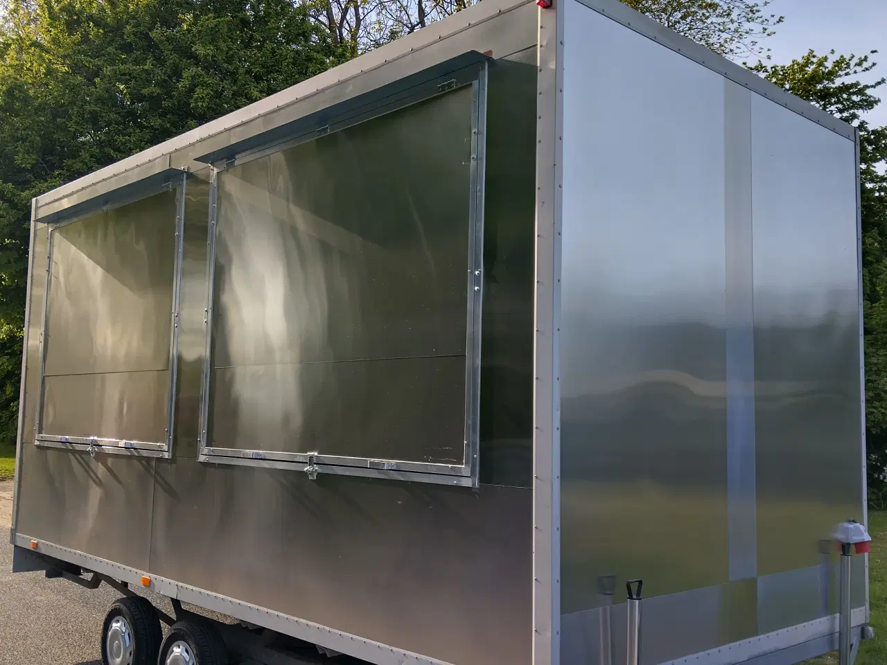 Billede 2 -  salgs vogn food trailer pølsevogn kebab vogn