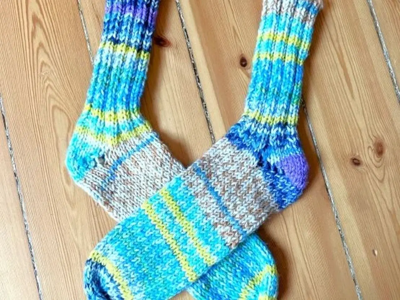 Billede 4 - Hjemmestrikkede ragsokker - tykke sokker - sutsko