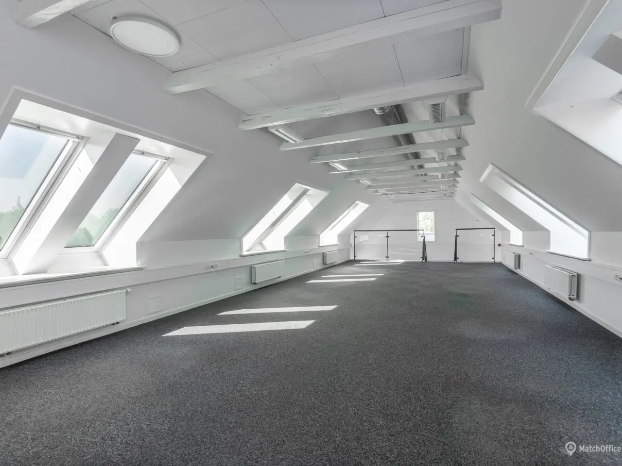 Billede 7 - Unikt og indbydende kontorlejemål i flotte arkitektoniske rammer