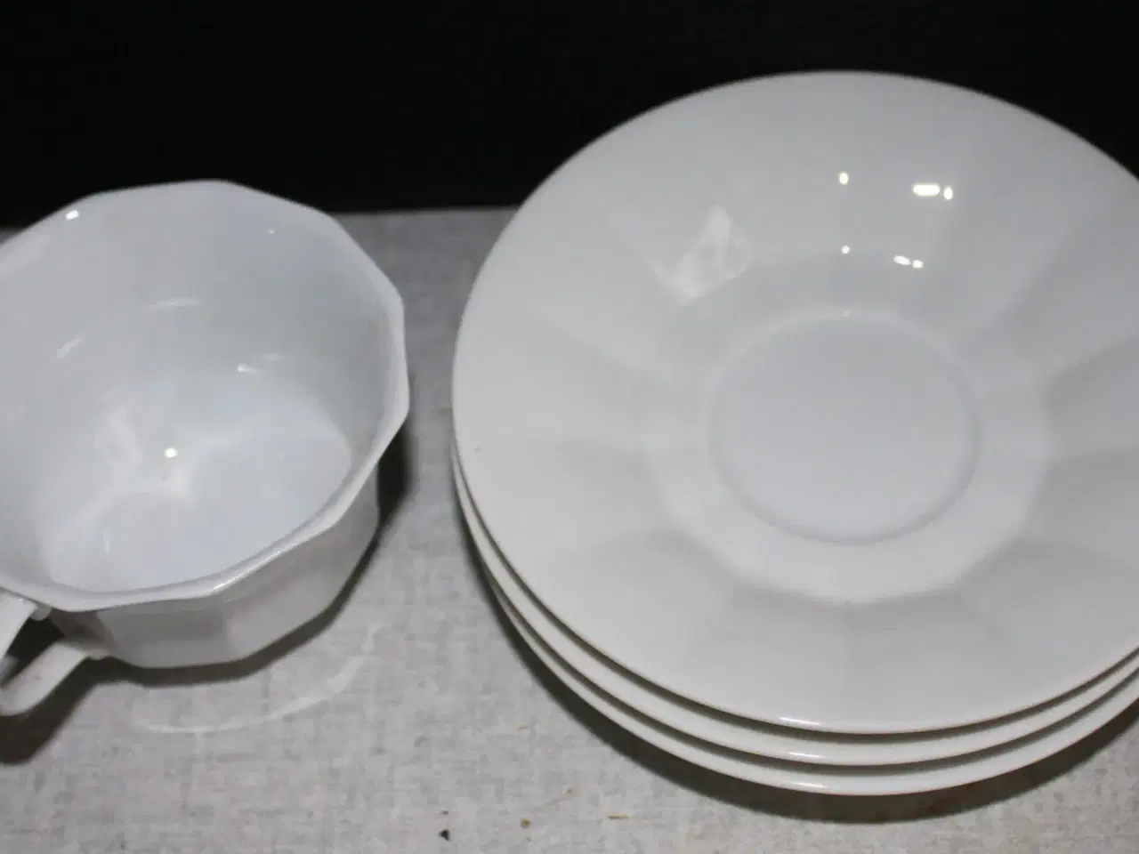 Billede 4 - Royal Copenhagen, "Det kantede stel"