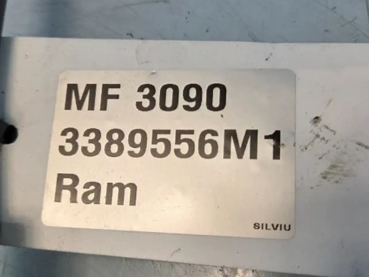 Billede 3 - Massey Ferguson 3090 Cylinder 3389556M1
