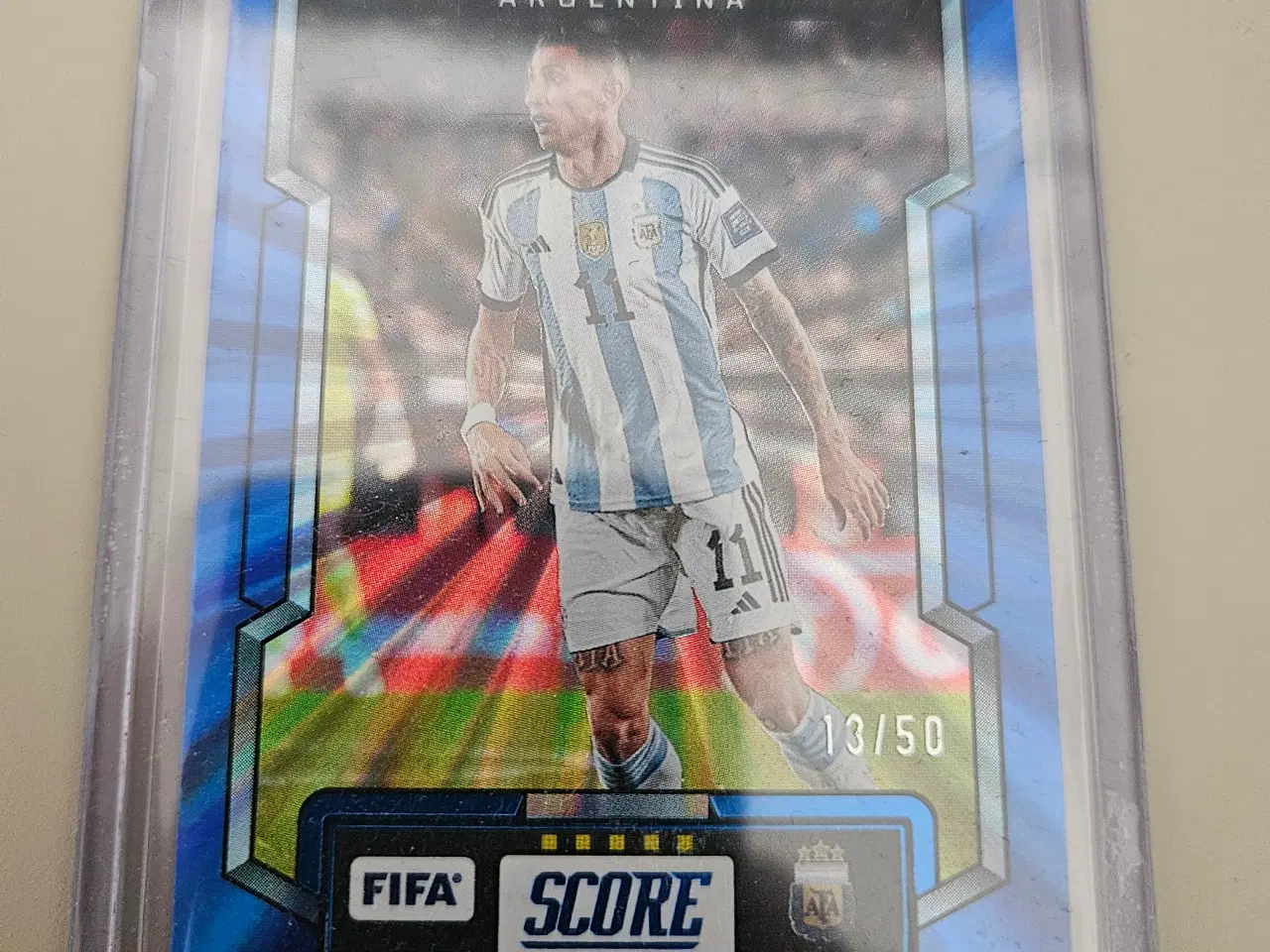 Billede 1 - Angel Di Maria Blue Swirl 13/50 Score Fodboldkort
