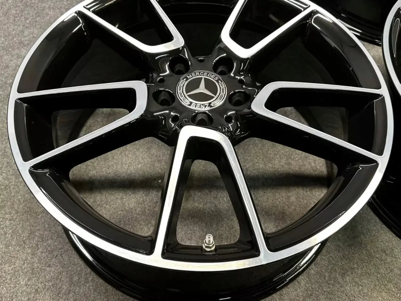 Billede 11 - ALUFÆLGE MERCEDES C 205 AMG 19"