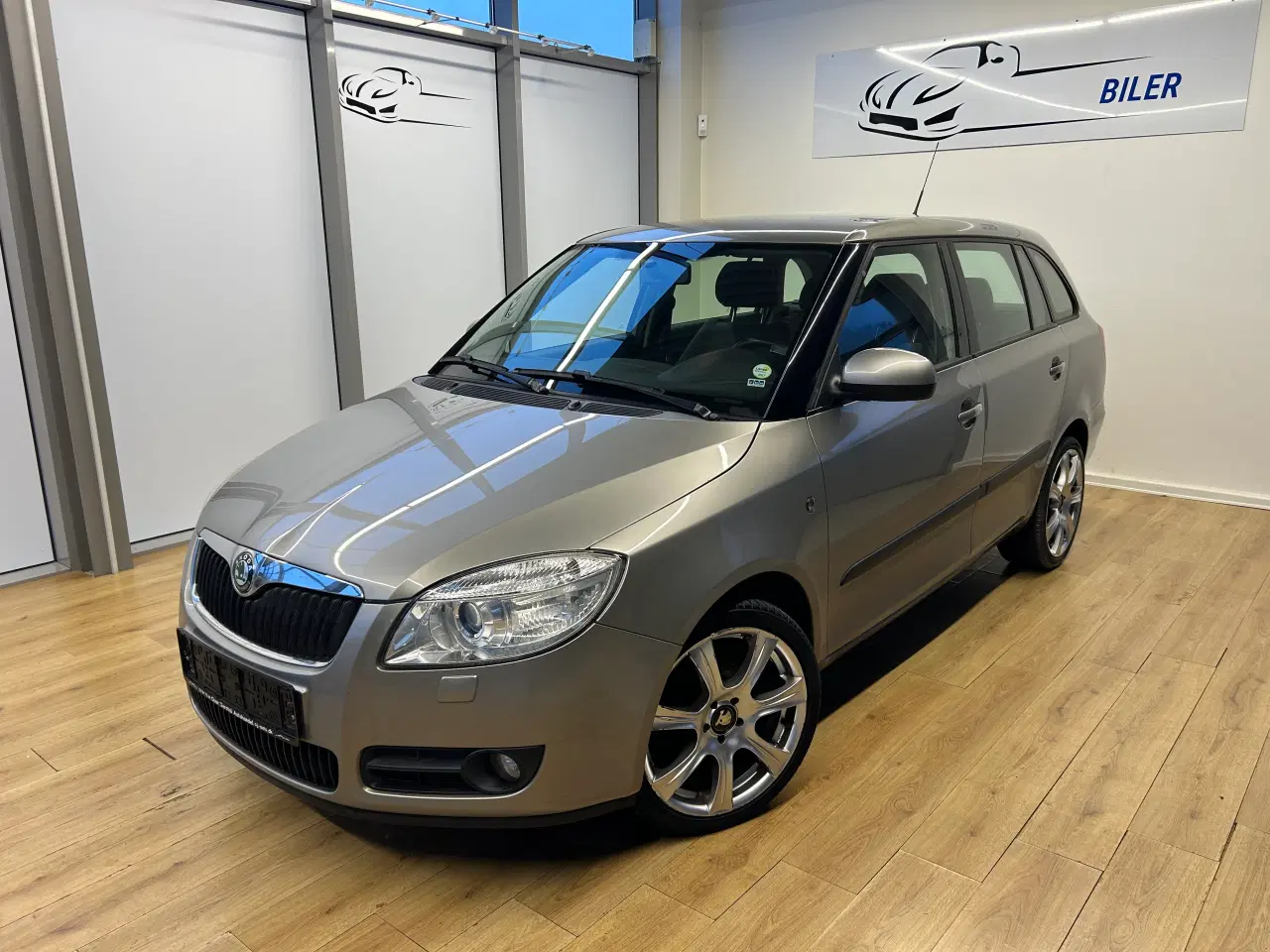 Billede 1 - Flot og rummelig Skoda Fabia