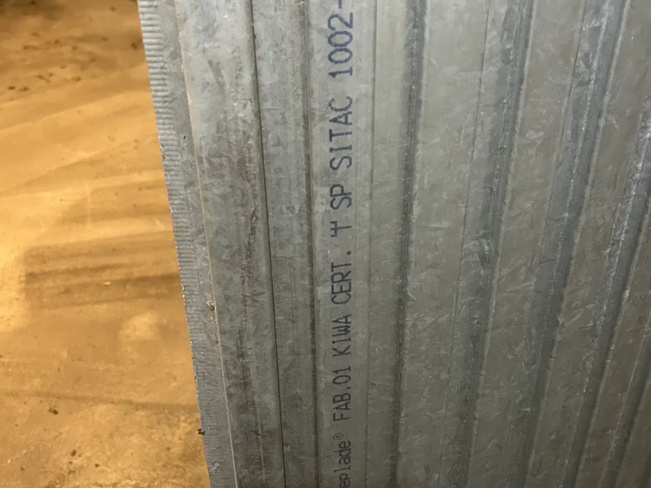 Billede 1 - Lewis svalehaleplader til gulvopbygning