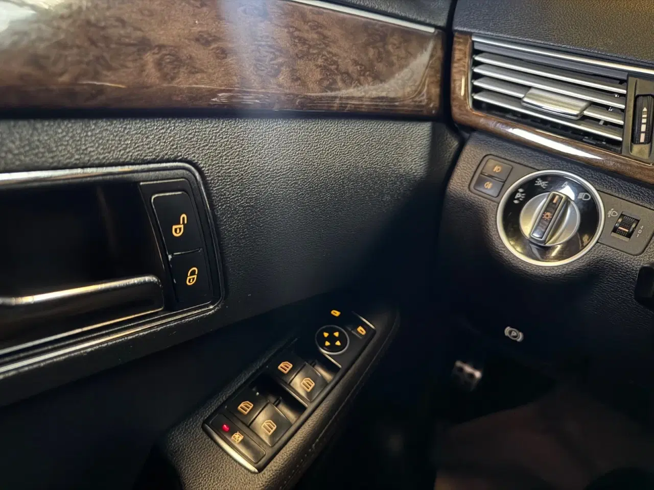 Billede 12 - Mercedes E200 2,2 CDi Avantgarde stc. aut. BE