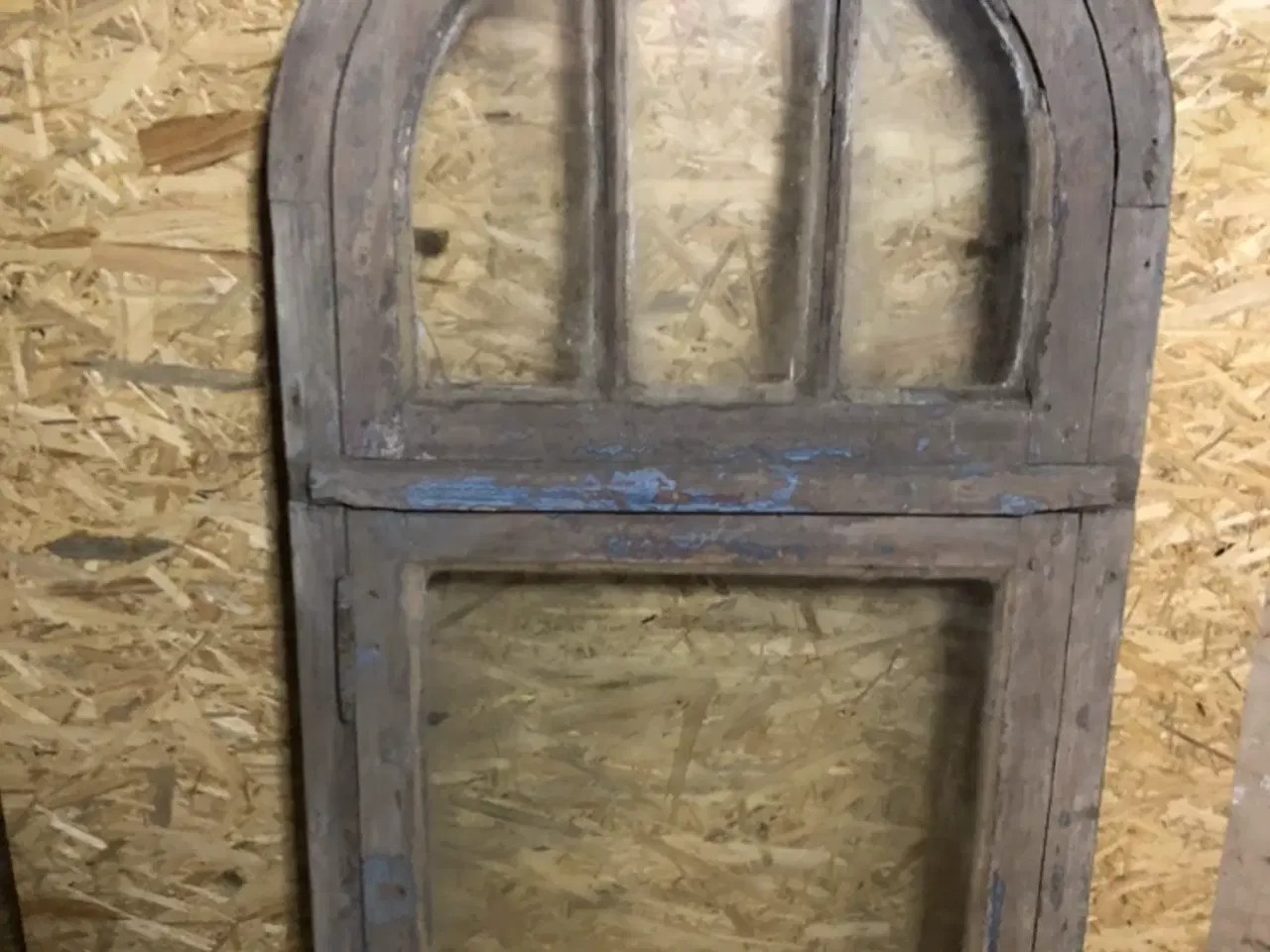 Billede 1 - Almuevindue Gavl- eller Kvist