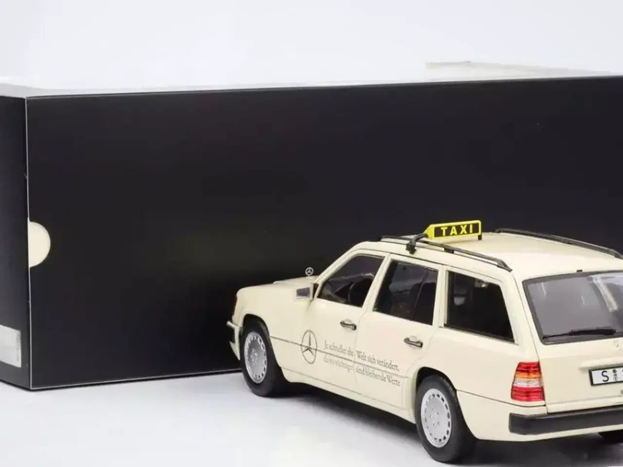 Billede 2 - 1:18 Mercedes E300D S124 StCar 1989 