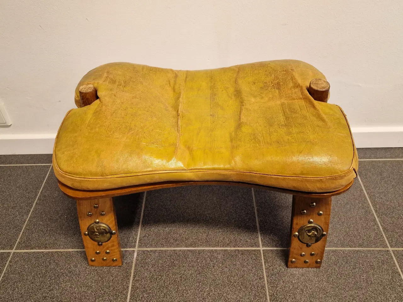 Billede 2 - Vintage Egyptisk kamel sadel/skammel.