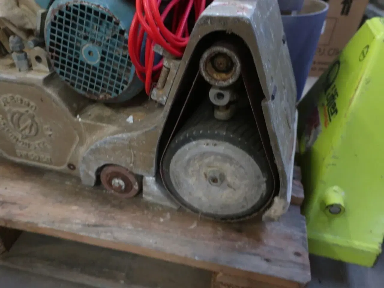 Billede 5 - Gulvsliber ØREBRO med div. Slibepapir