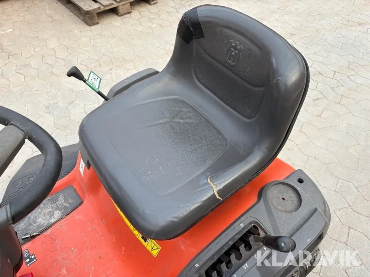 Billede 6 - Græsslåmaskine Husqvarna LTH151