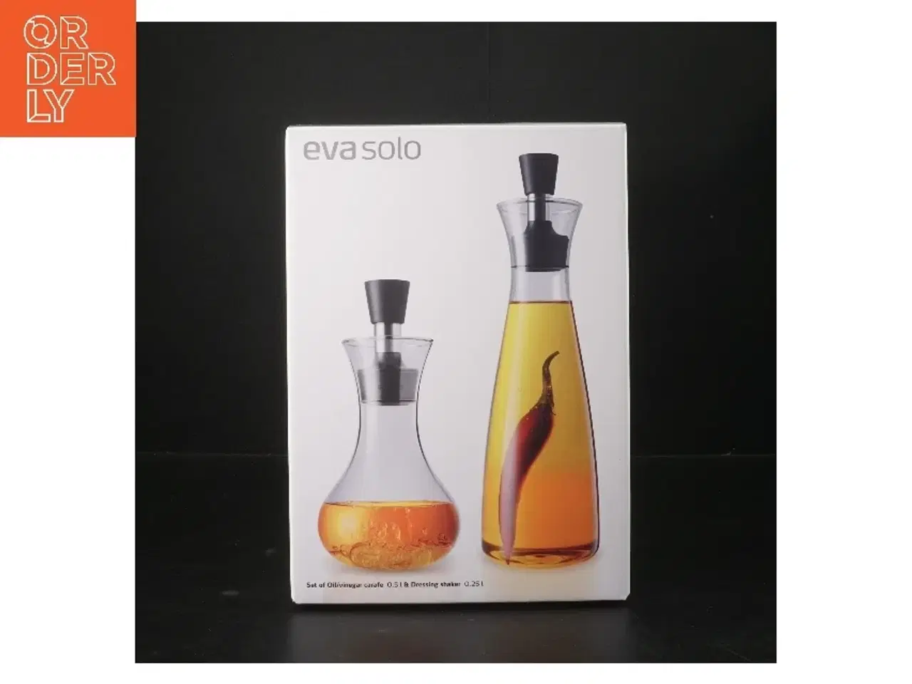 Billede 2 - Eva Solo dressing shaker og karaffel fra Eva Solo (str. 25 og 17 cm)
