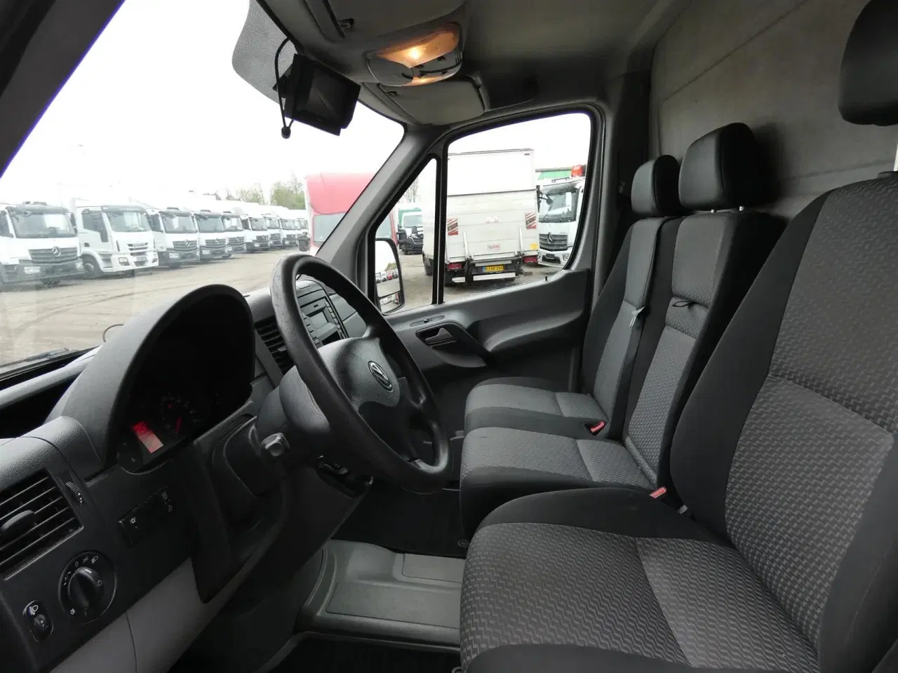Billede 10 - VW Crafter 35 Mellem/Lav 2,0 TDI 136HK Van 6g
