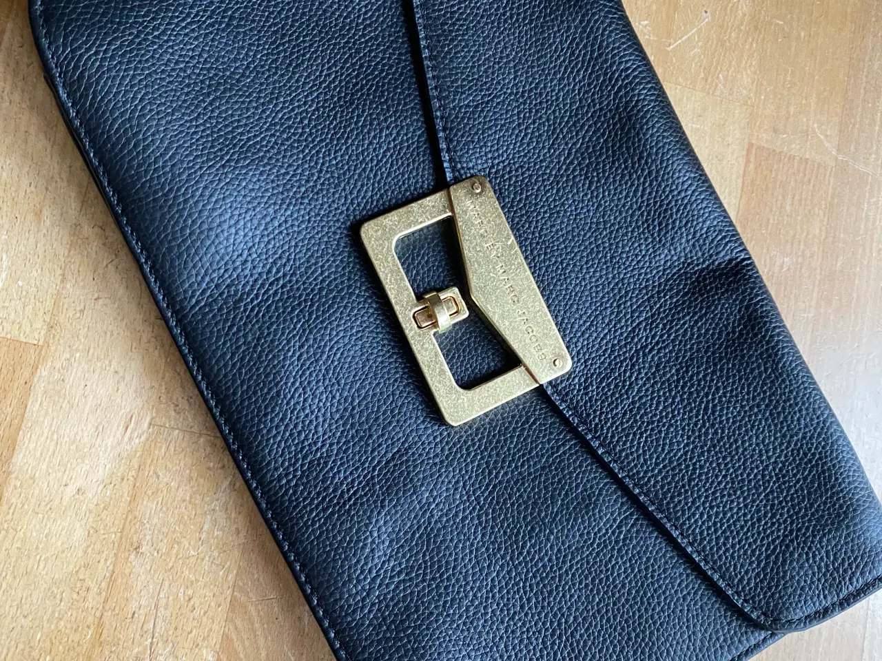 Billede 3 - Marc Jacobs -Skuldertaske / Crossover i sort læder