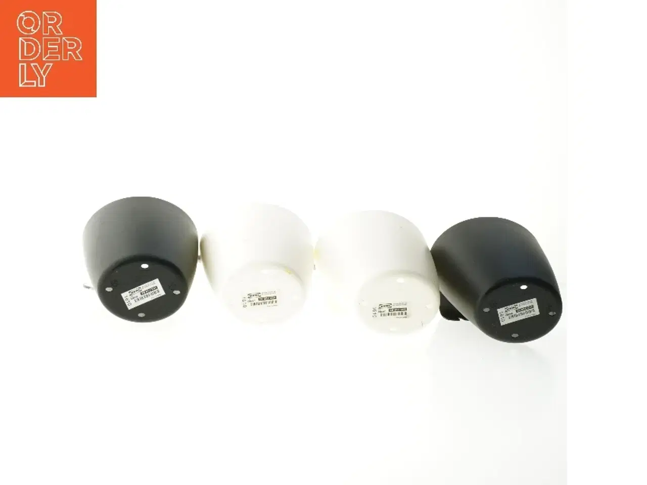 Billede 2 - Væghængte plastikpotter med stang fra IKEA (str. 55 cm)