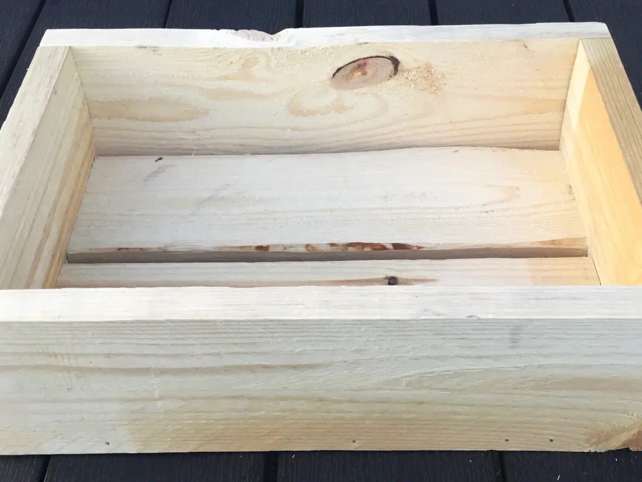 Billede 3 - Træ kasse / bakke 70 kr.  35 x 25
