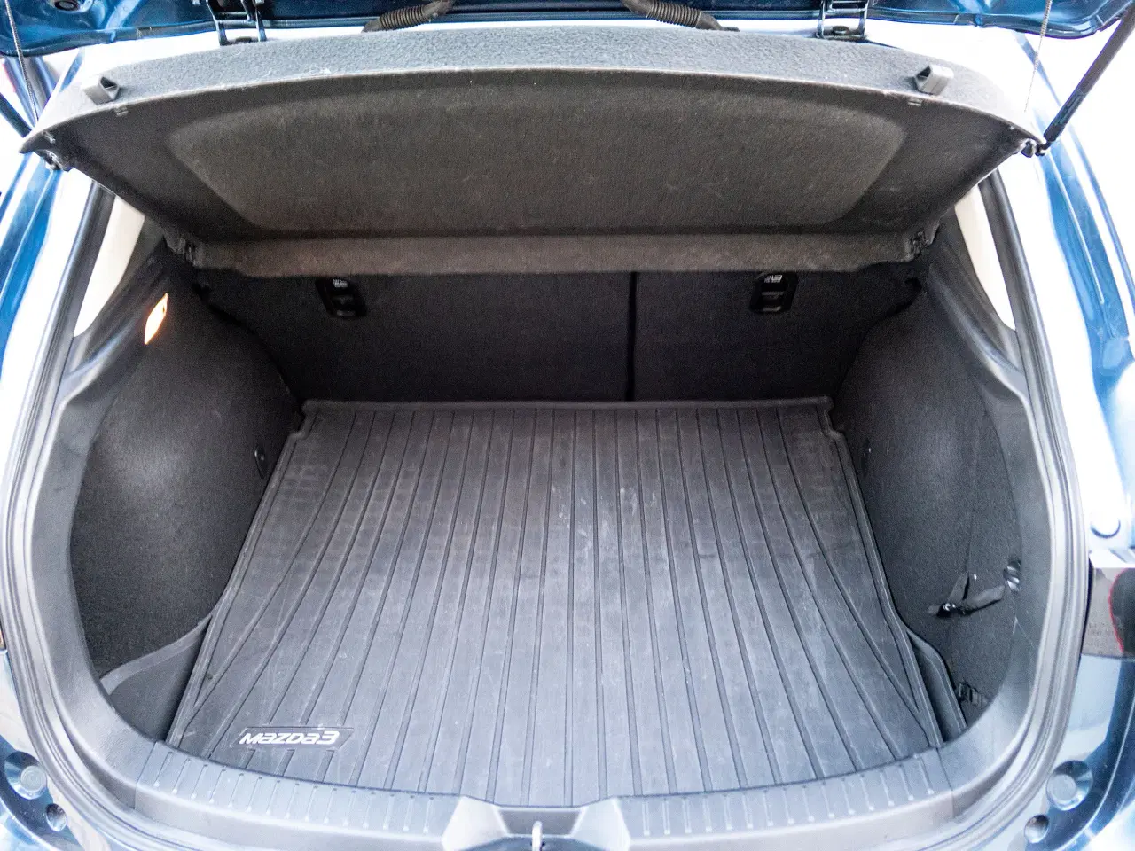Billede 1 - Bagagerumsbakke til Mazda3 - 2014-2019