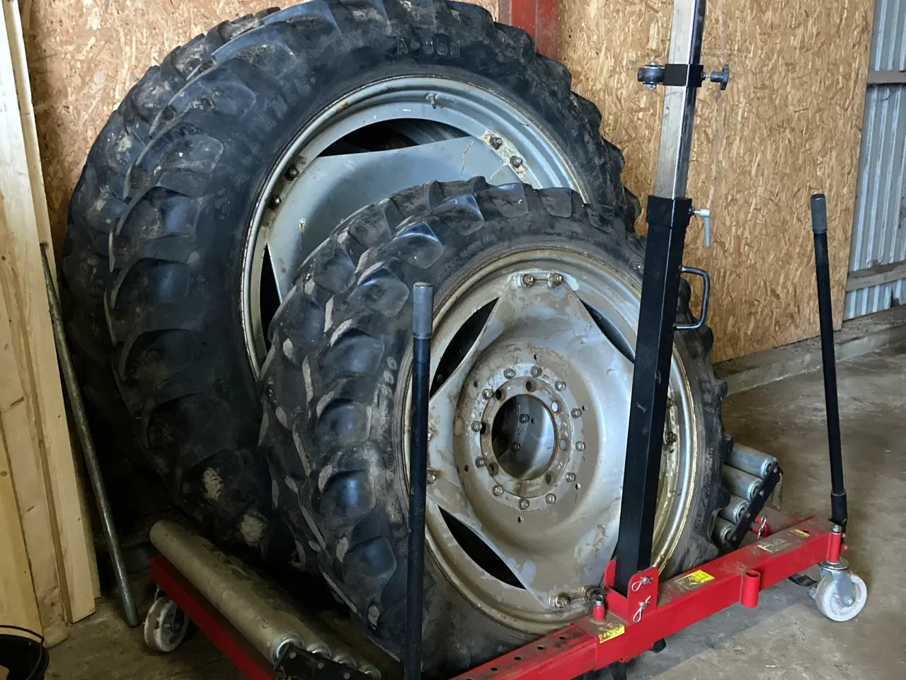 Billede 1 - Sprøjtehjul 13,6 48 - 230/95 R36