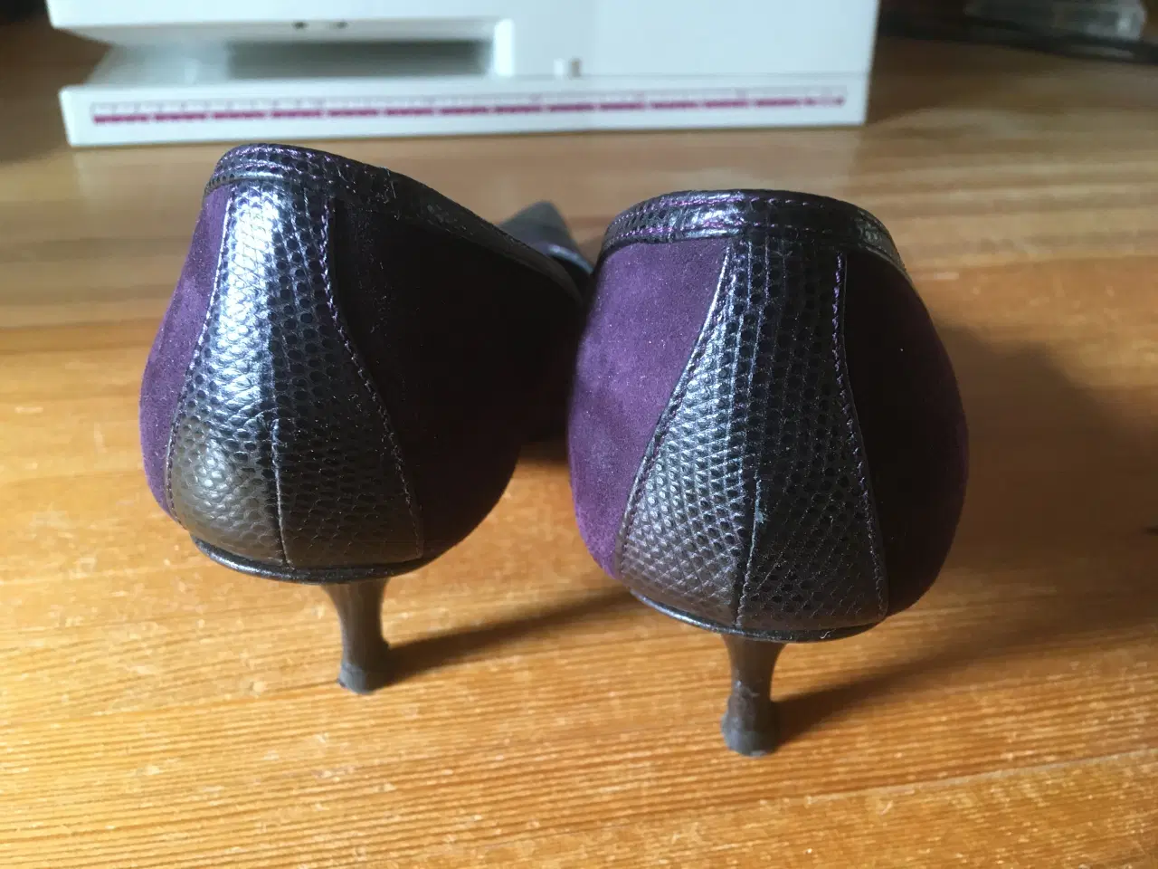 Billede 5 - Stilletter 4 par - forskellige. Pr. par kr. 100,-