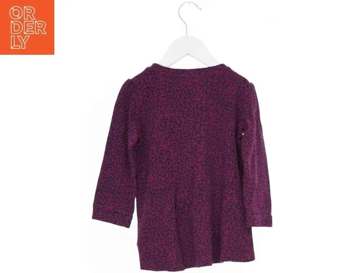 Billede 2 - Børnebluse med mønster fra Hummel (str. 98)