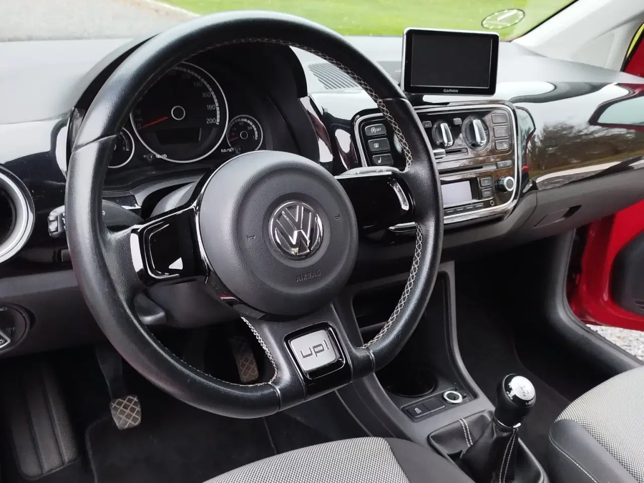 Billede 4 - Cheer Up! - Godt udstyret - 186000 km