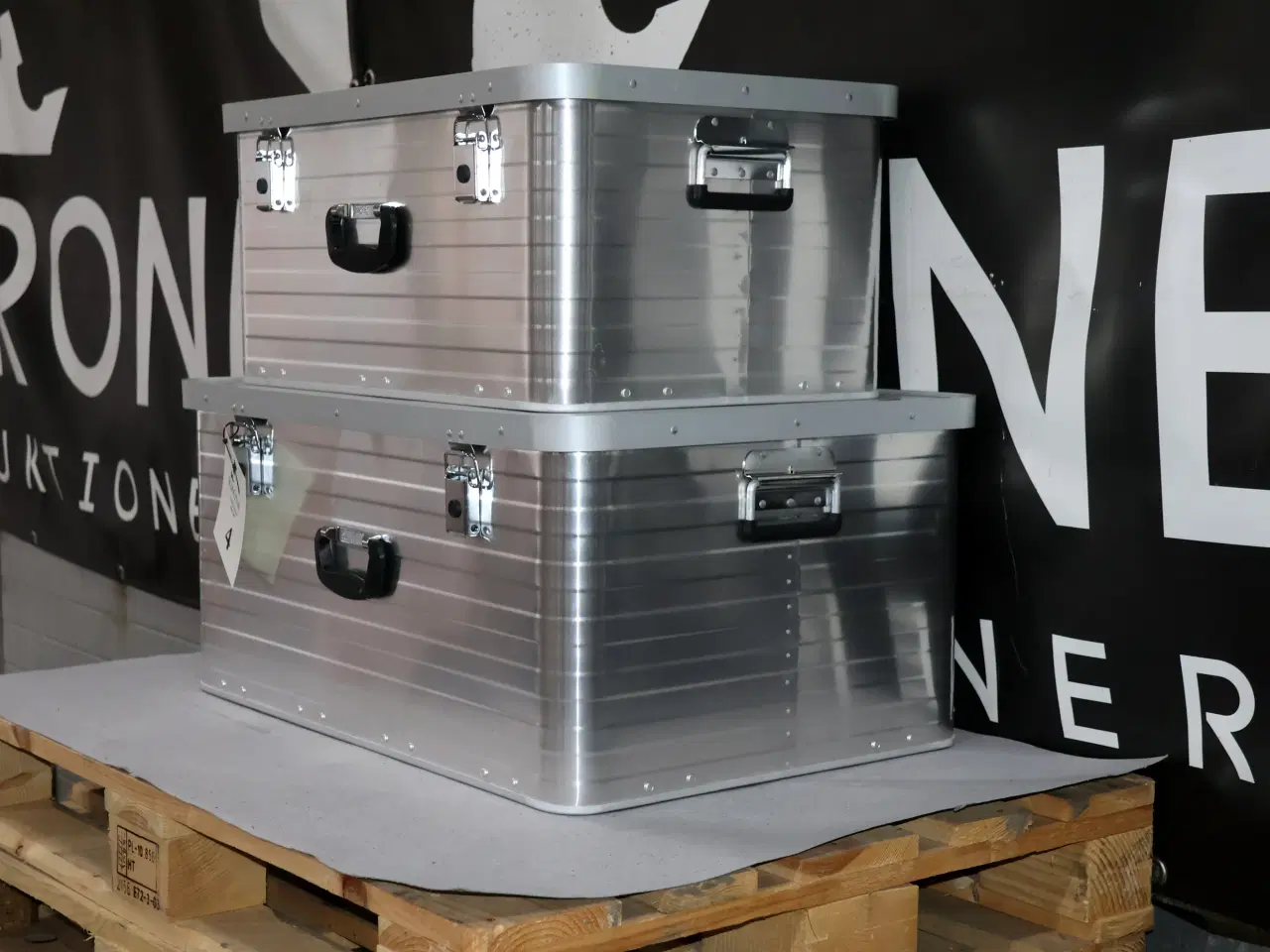 Billede 3 - 2 Stk Enders aluminiums kasser