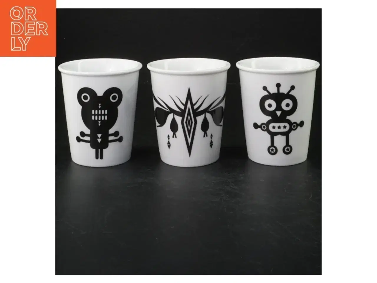 Billede 1 - Designer porcelænskopper (str. H. 9,5 cm. ø. 8 cm)