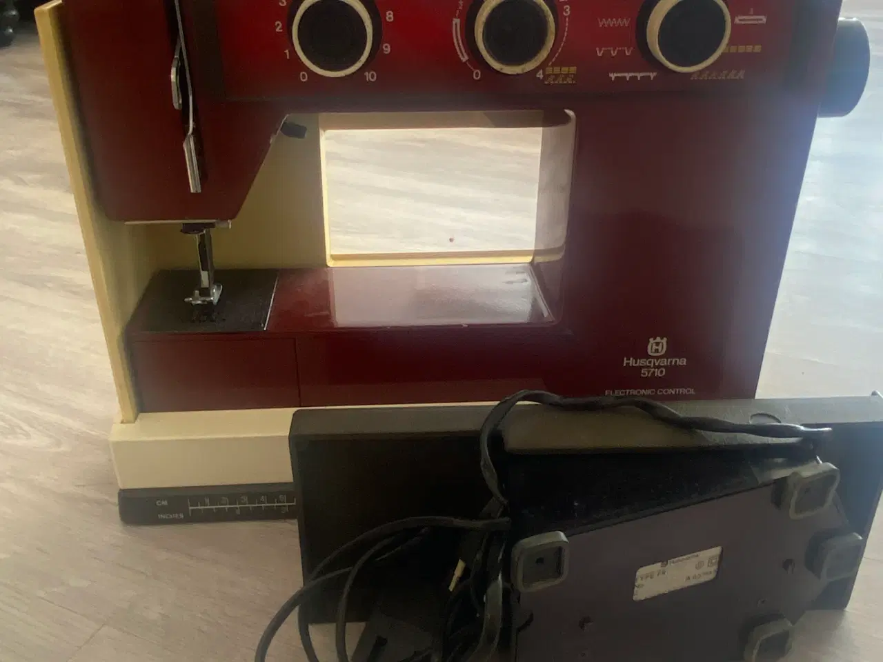 Billede 1 - Husqvarna 5710 elektronisk symaskine