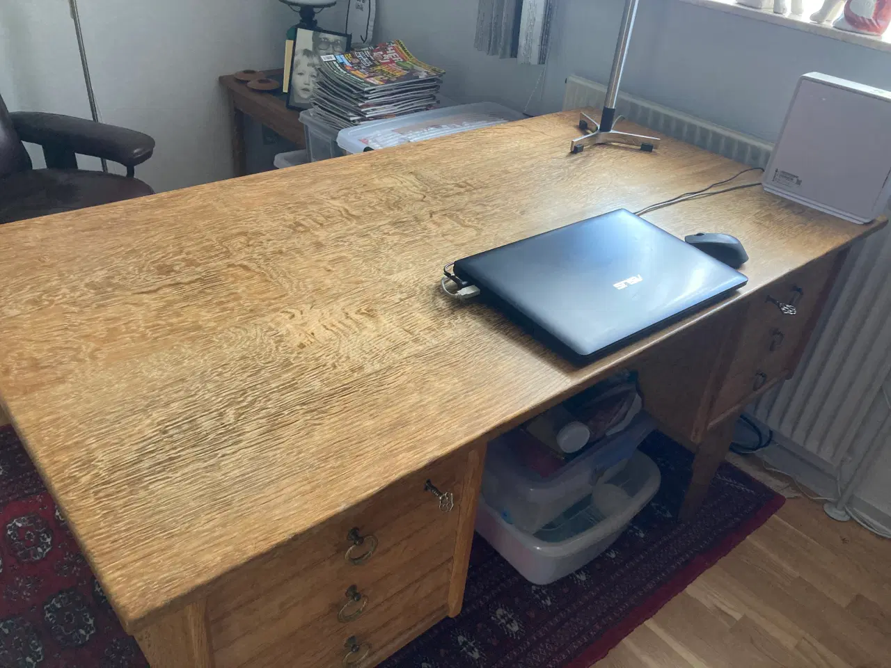 Billede 2 - Skrivebord i egetræ 
