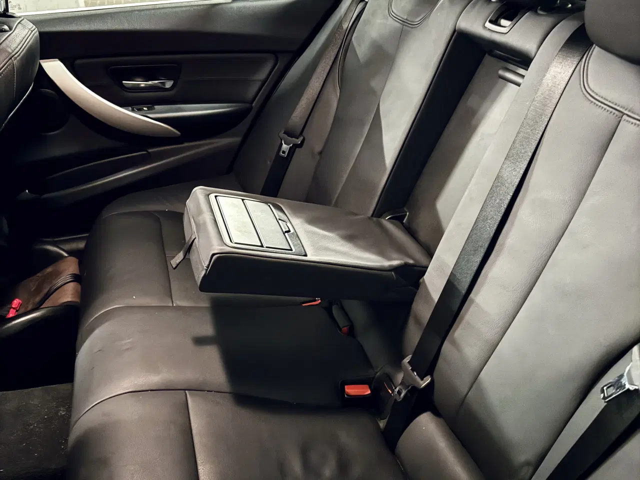 Billede 12 - BMW 316d – Velholdt, økonomisk og køreglad