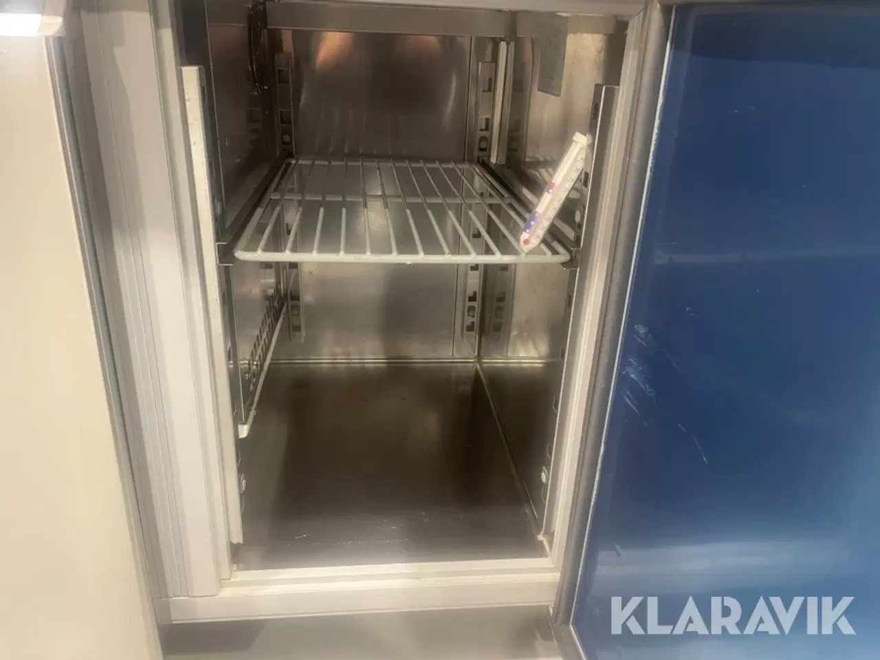 Billede 12 - Koldjomfru / Kølebord Desmon med skabe