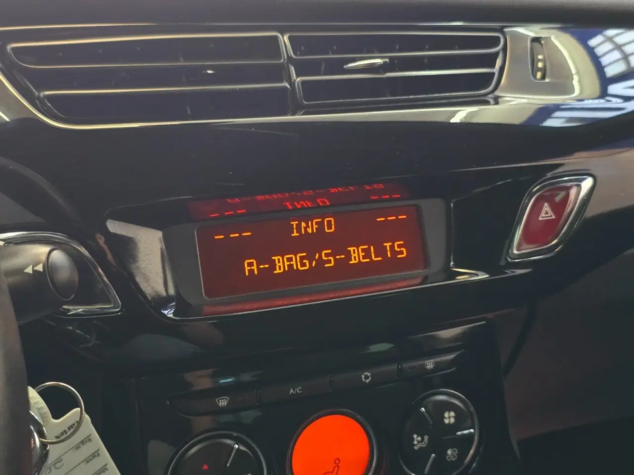 Billede 14 - Citroën DS3 1,6 e-HDi 90 Style