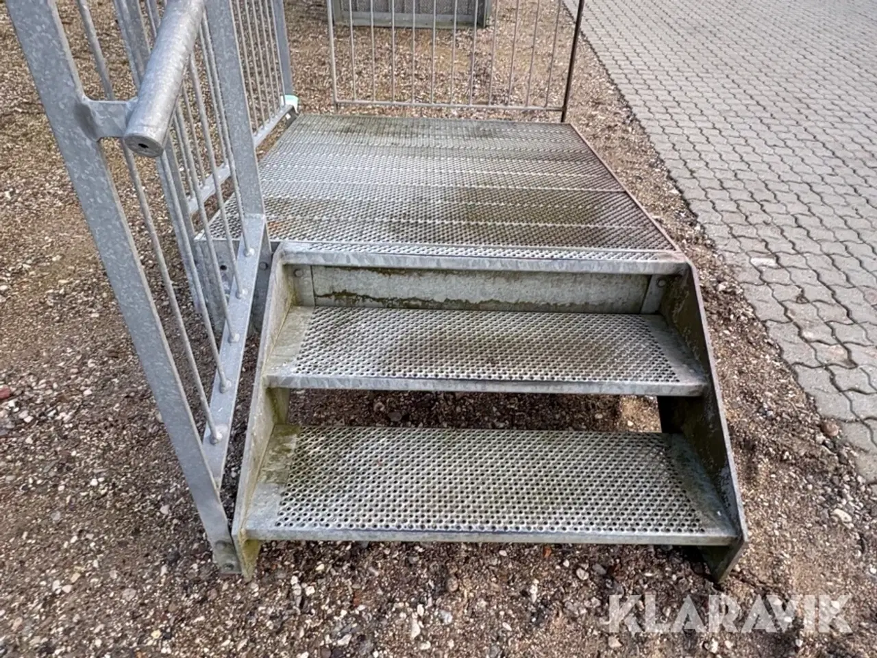 Billede 6 - Trappe med 2 repos’er og gelænder