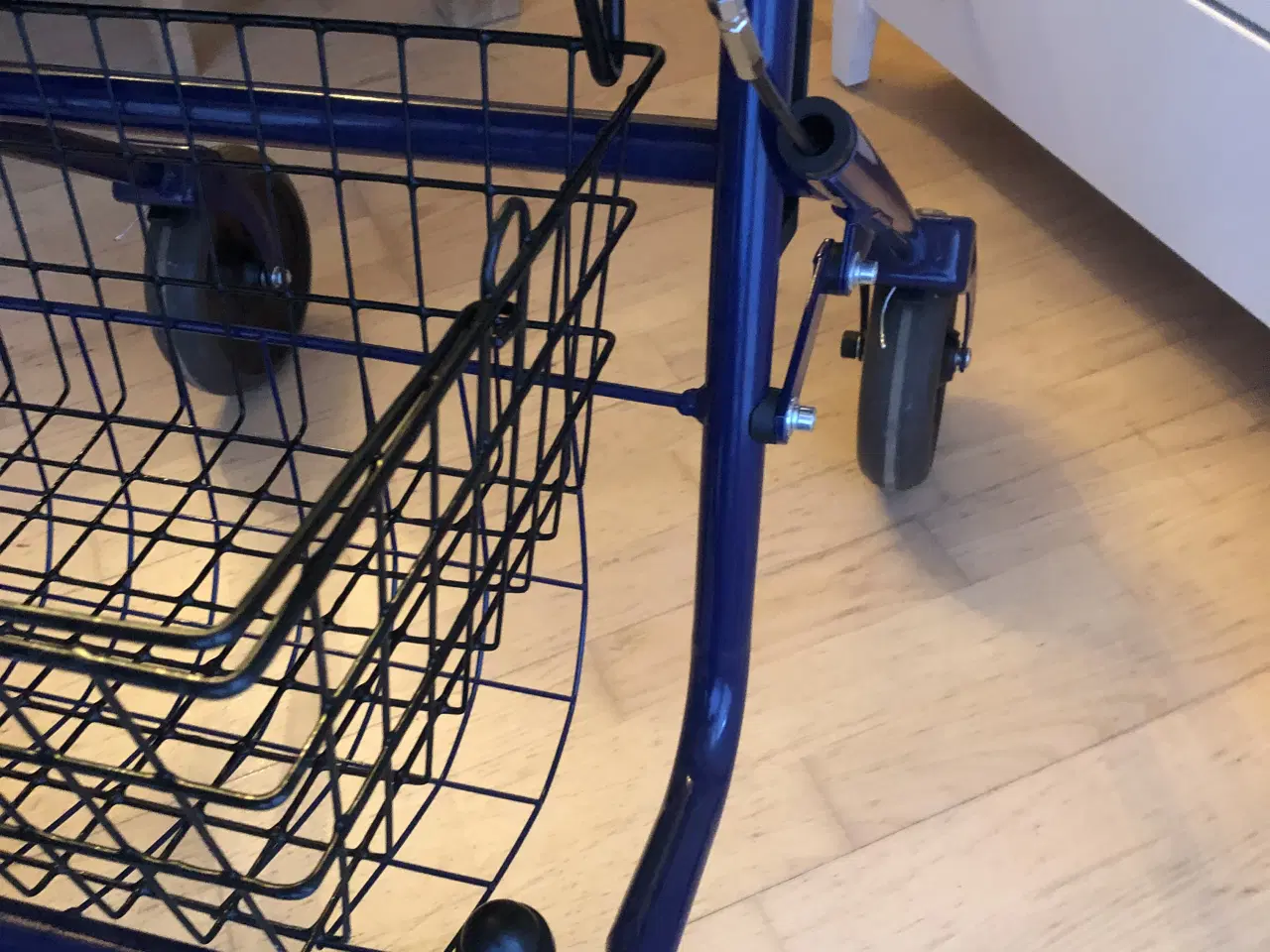 Billede 1 - Rollator brugt 1 måned!!