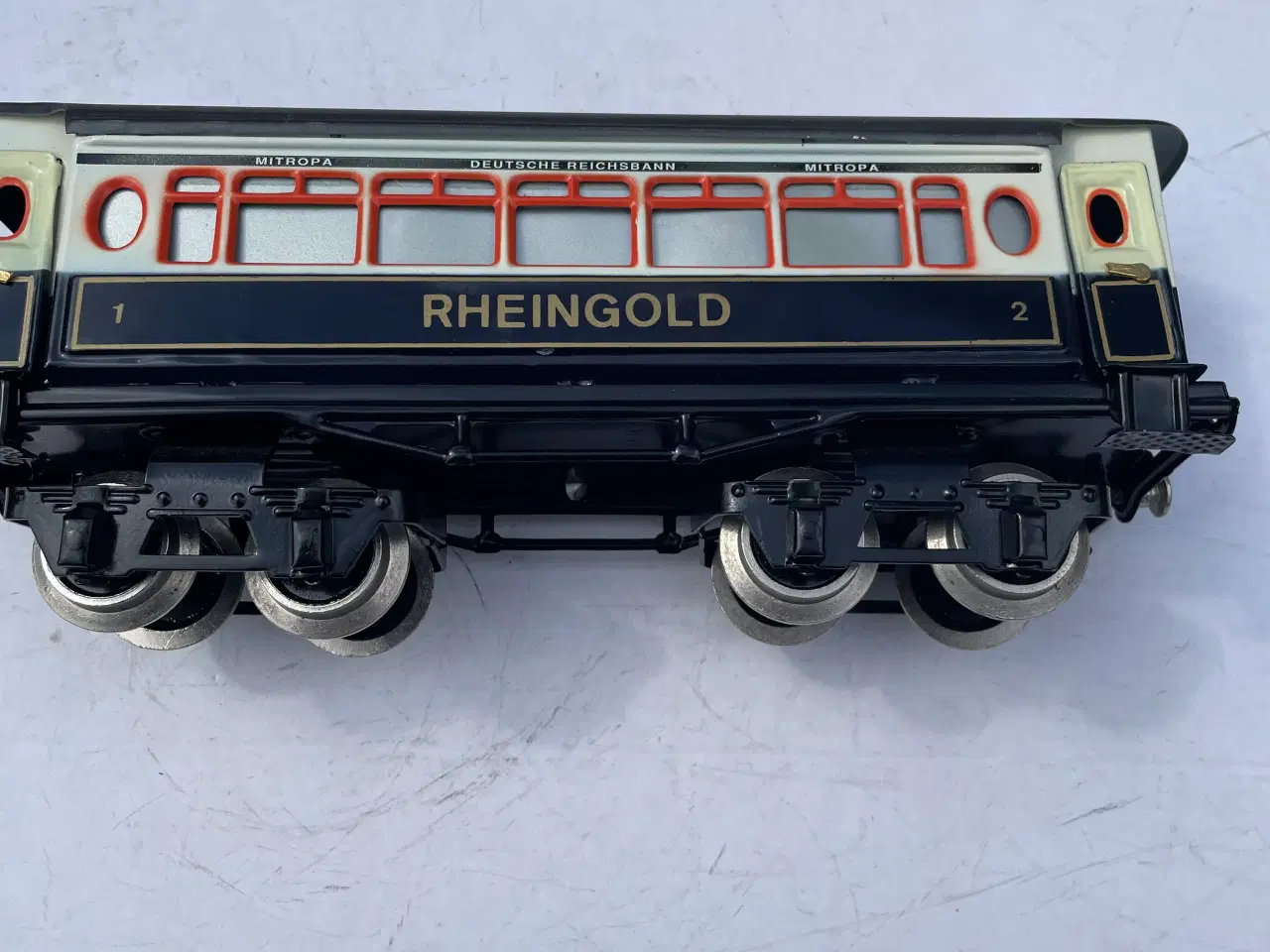 Billede 5 - Flot "Rheingold" passagervogn i blik spor 0.